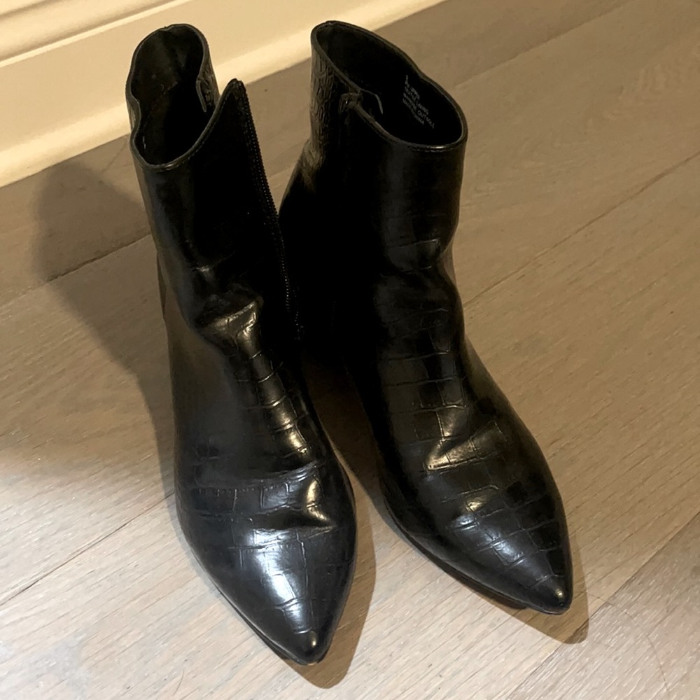 Black boots